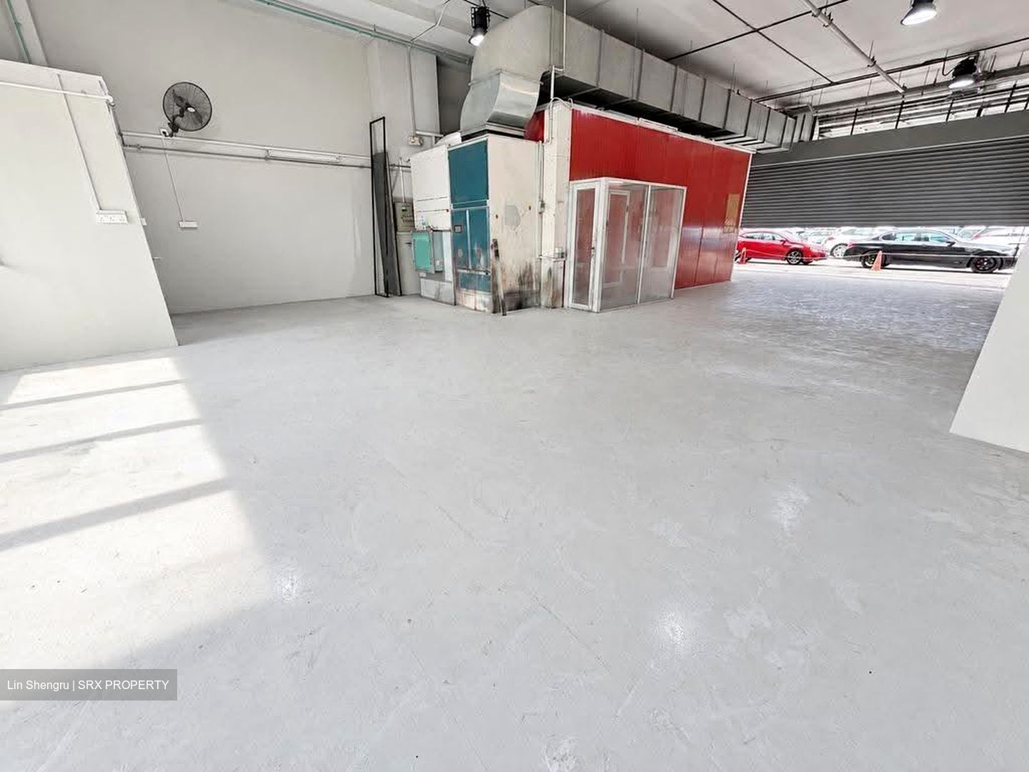 Carros Centre (D25), Factory #623046801